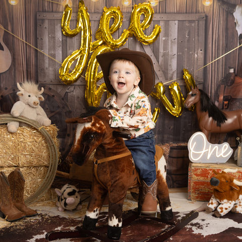 Rodeo Cake Smash photo shoot