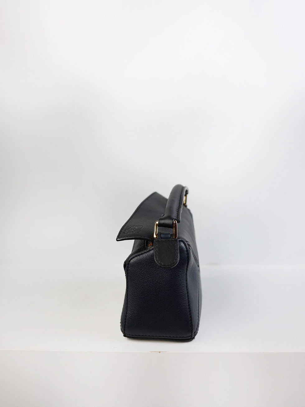 縮圖：二手Loewe Puzzle Mini 深藍拼色款