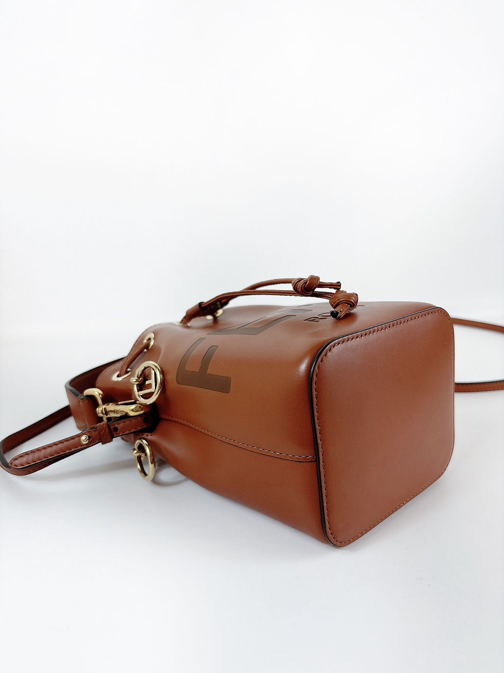 縮圖：Fendi Mini水桶包 焦糖色