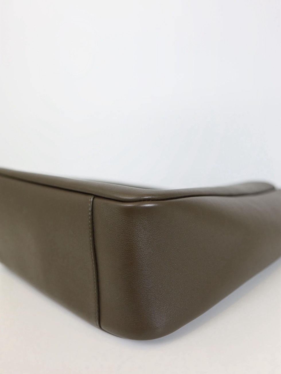 縮圖：二手Ysl LE 5 À 7 hobo 水桶腋下包