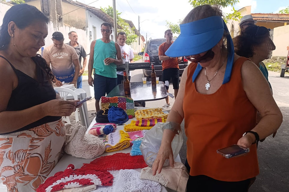 Talento que vem das mãos e do coração! Os artesanatos locais encantaram e mostraram toda a criatividade da nossa gente. Cultura viva em cada detalhe
