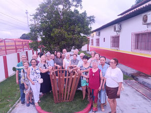 REENCONTRO, SAUDADE E GRATIDÃ0 MARCAM VISITA DE EX-ALUNOS DA ESCOLA NOSSA SENHORA DA ASSUNÇÃO A GUIMARÃES