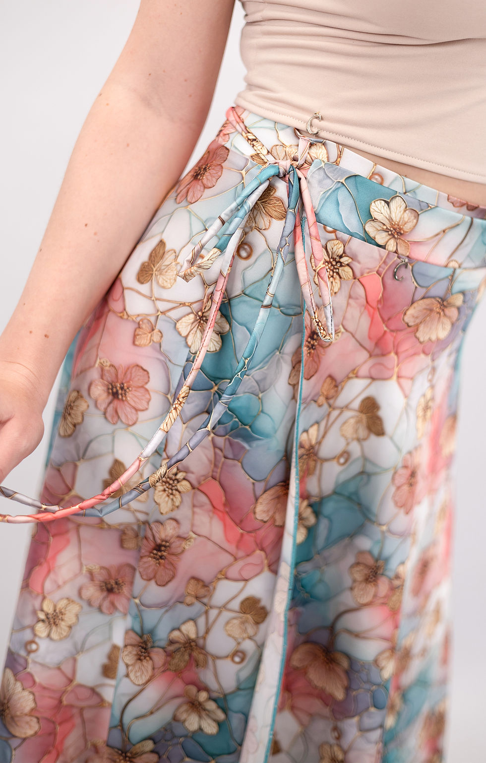 Thumbnail: Octavia-New Anvelop Flowy&amp;Satin Klosh Tango Skirt