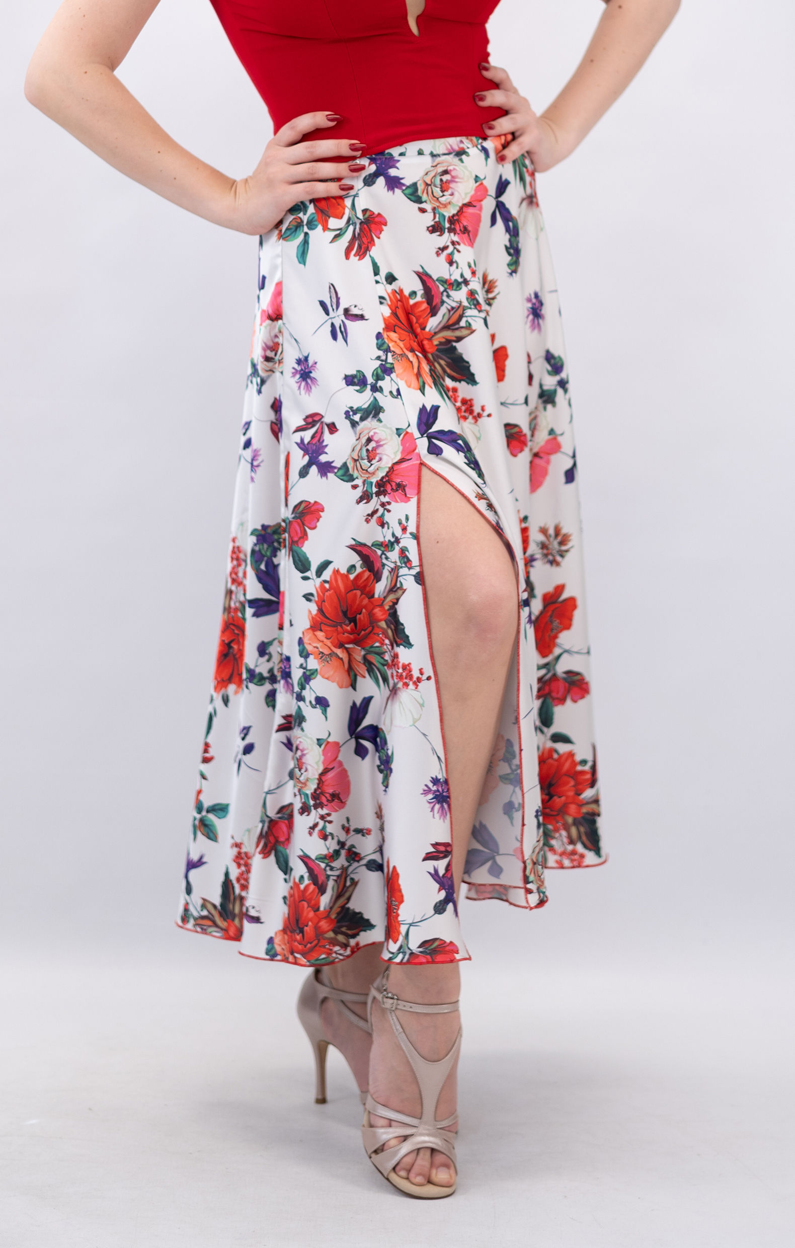 Sophia-New Klosh Flowy&amp;amp Satin Tango Skirt Kopyası
