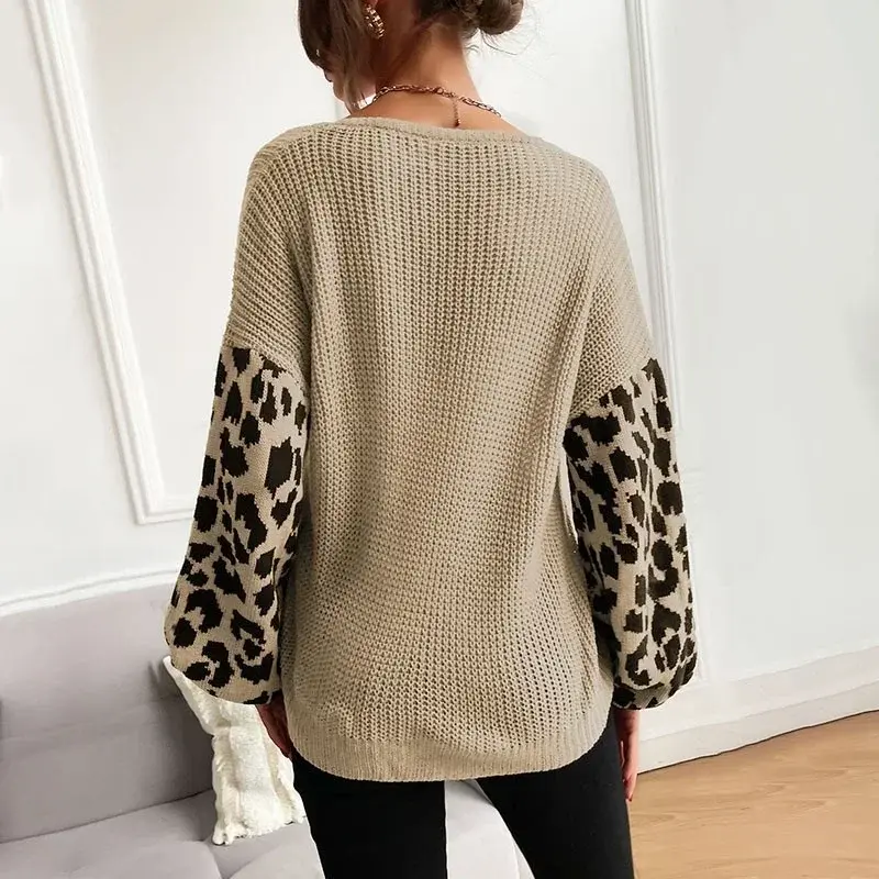 Thumbnail: Fashion Leopard Sleeve Print Sweater