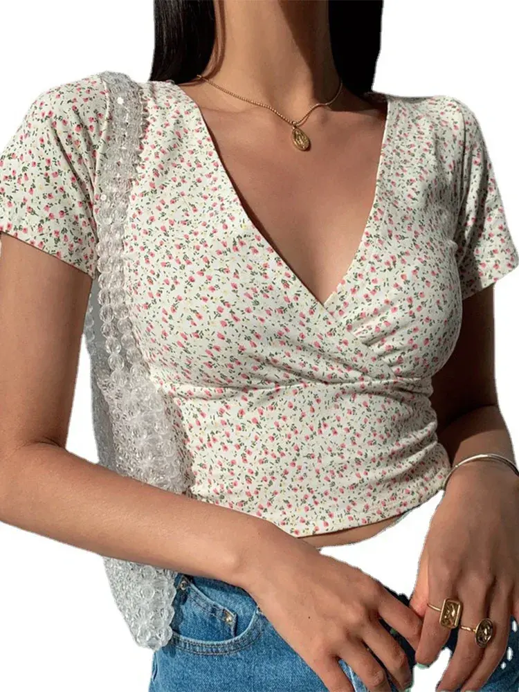 縮圖：French Retro Floral V-Neck Short-Sleeved T-Shirt