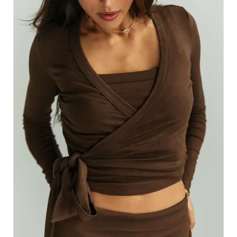 Thumbnail: Warp Crop Long Sleeve Shirt