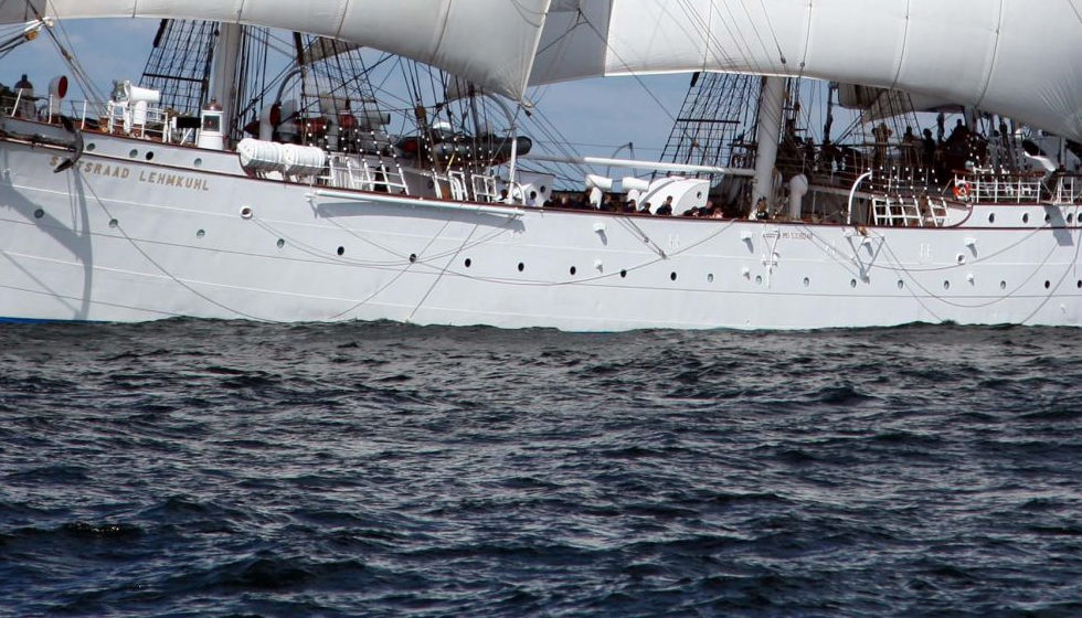 030619-Statsraad_Lehmkuhl_royal_yard-scaled.jpg