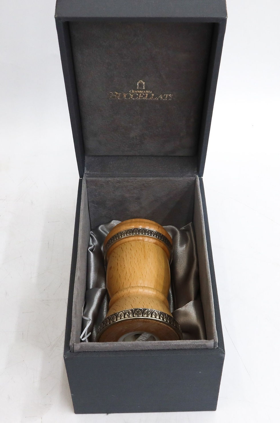 Thumbnail: Buccellati Sterling Silver and Beechwood Pepper Grinder in Impero