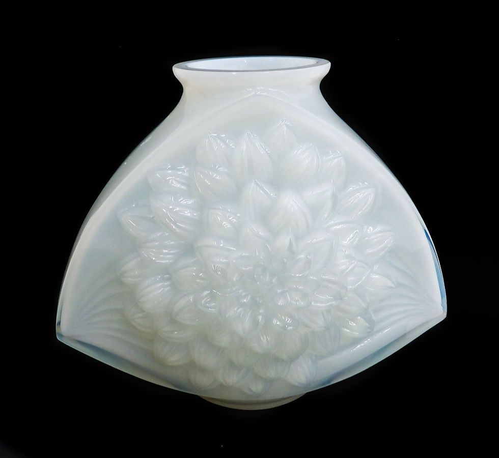 Lalique France Opalescent Art Glass Dahlia Flower Vase 2005