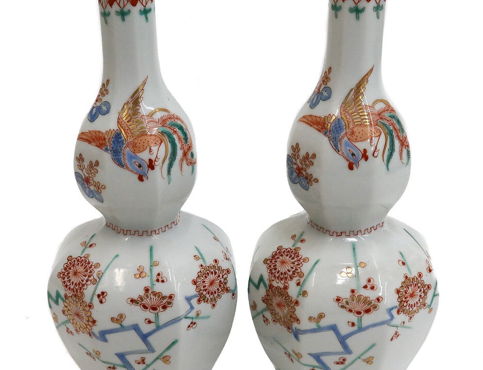 Pair Japanese Arita Kakiemon Hand Painted Gourd Vases Early 20th Century
