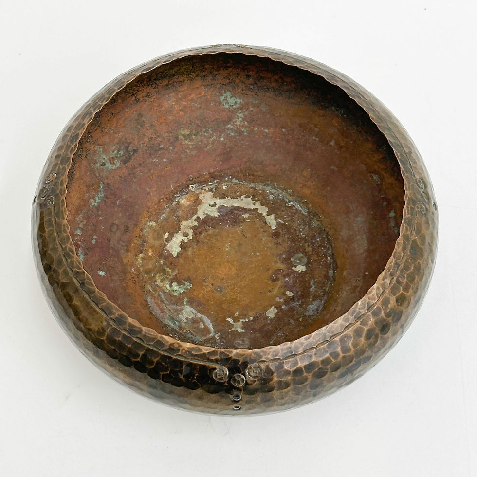Thumbnail: Roycroft American Arts & Crafts Hand Hammered Copper 6.5in Bowl Signed