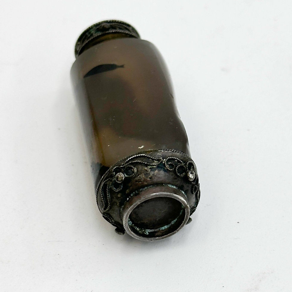 Thumbnail: Chinese Shadow Agate Silver Filigree Mounted Snuff Bottle circa 1850