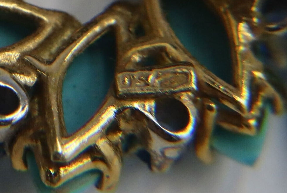 Thumbnail: Pair 18k Yellow Gold Turquoise and Blue Spinel Clip Earrings