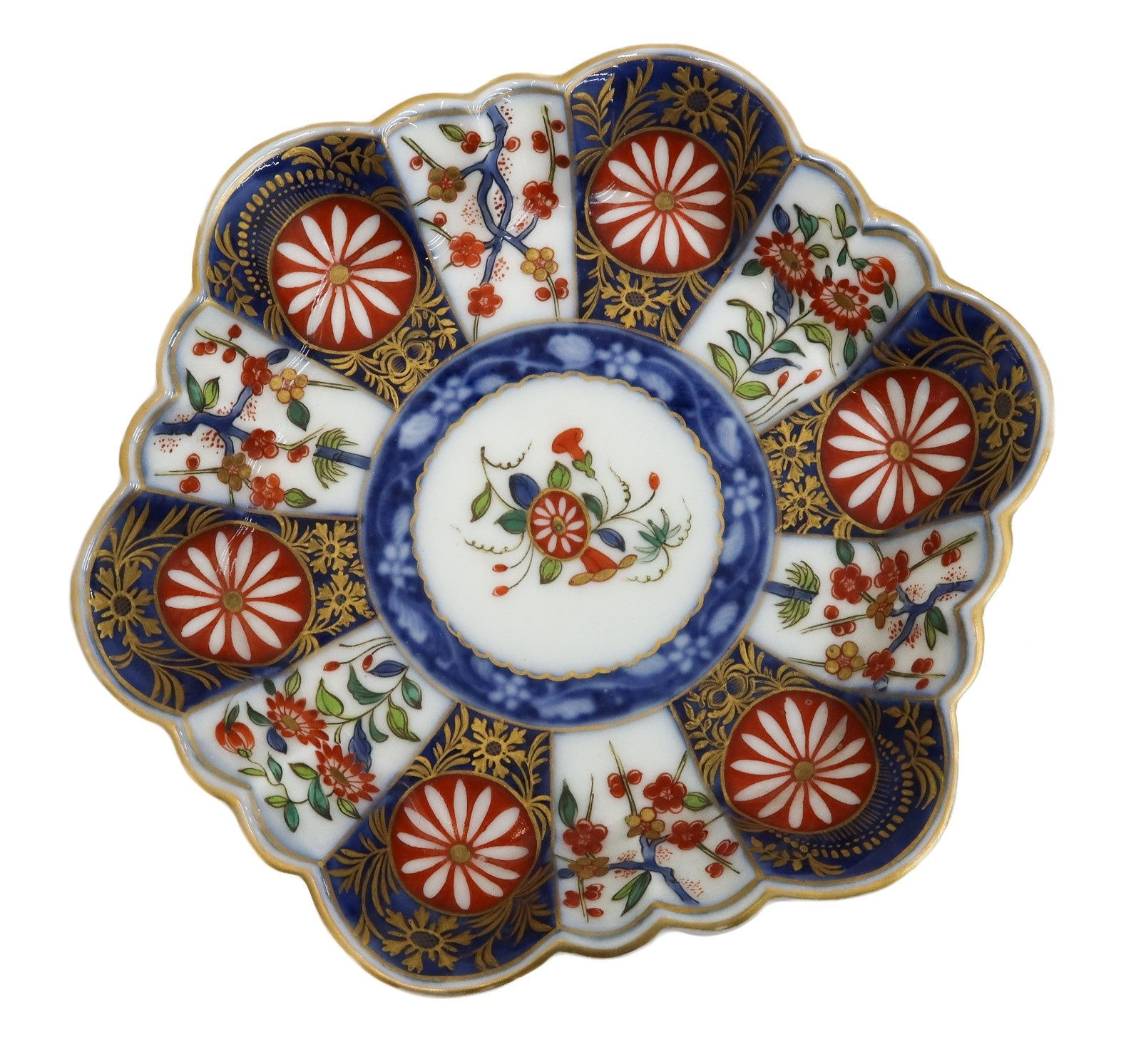 Royal Worcester England Porcelain Dish in Queen's Pattern Imari Kakiemon c1770