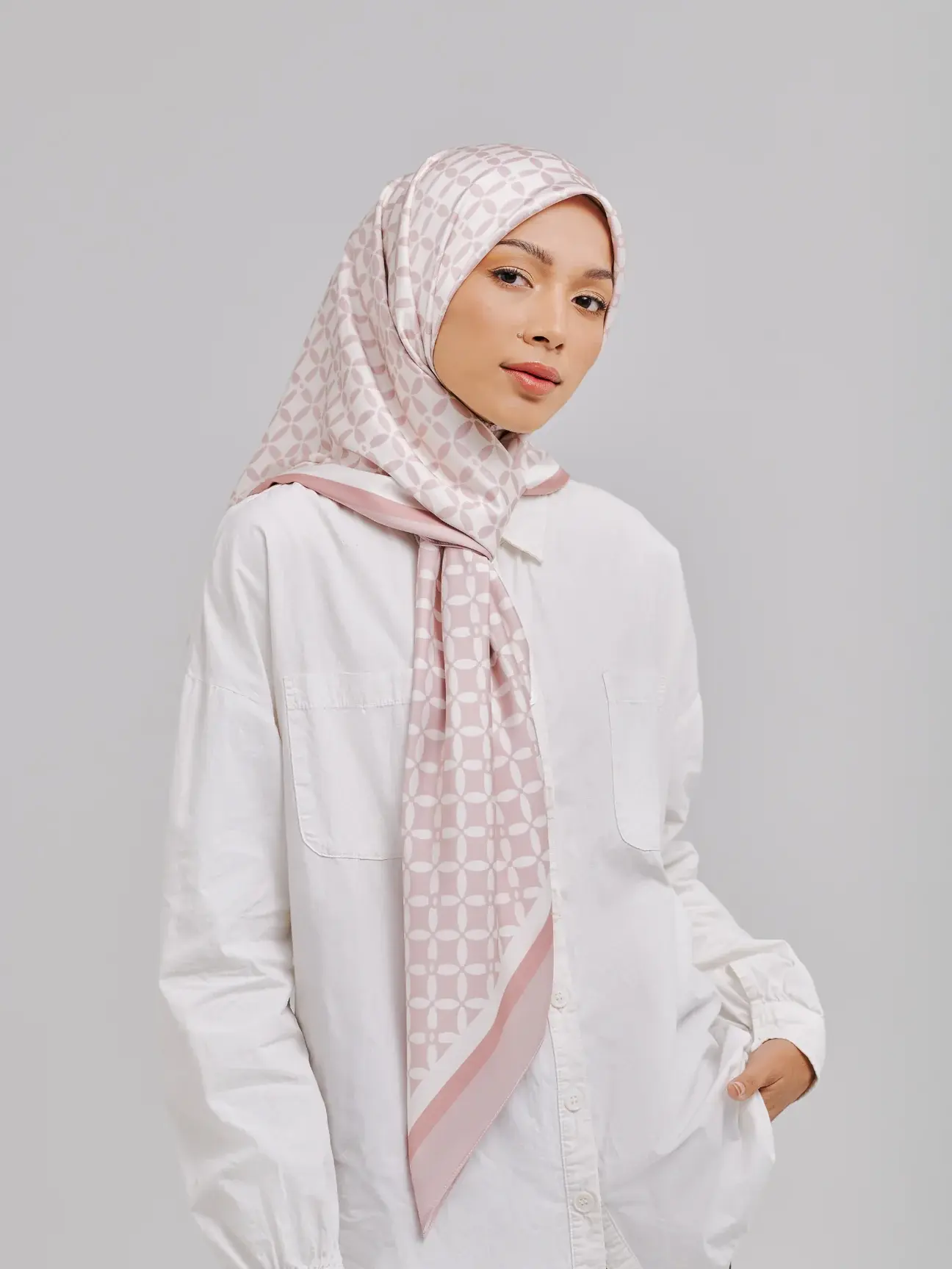 Potret LE Scarf in Rose Brown