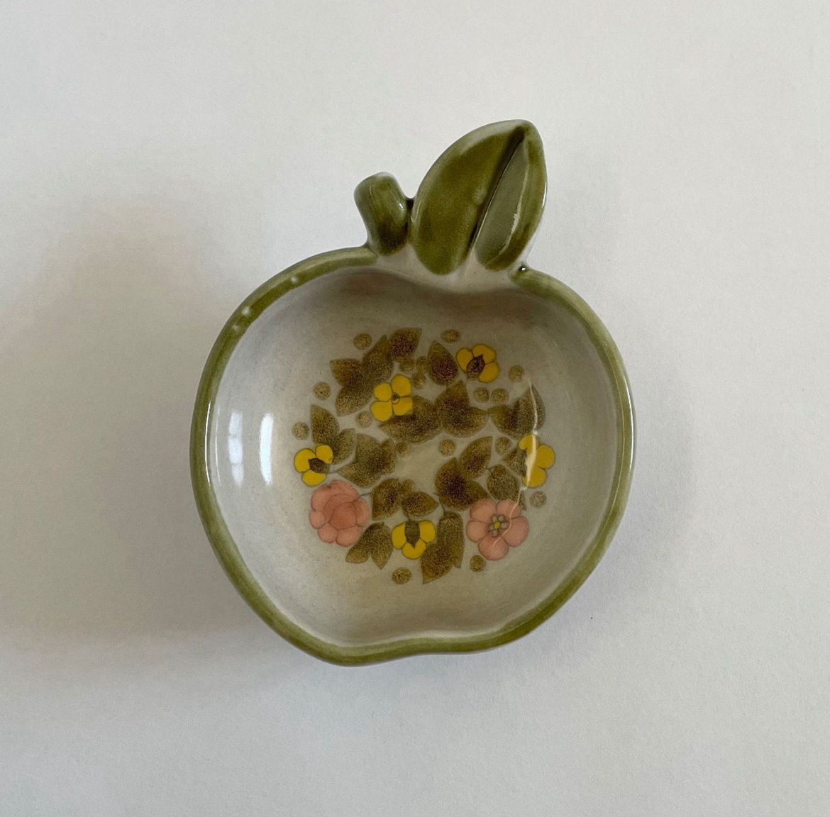 German Pottery ‘Mille Fleurs’ Apple Dish / Bowl By Zeller Keramik