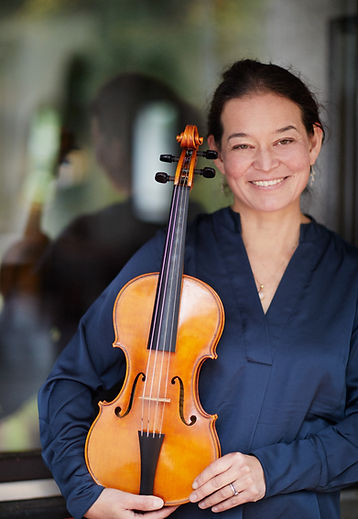 Porträt Nicole Ayumi Rautenberg