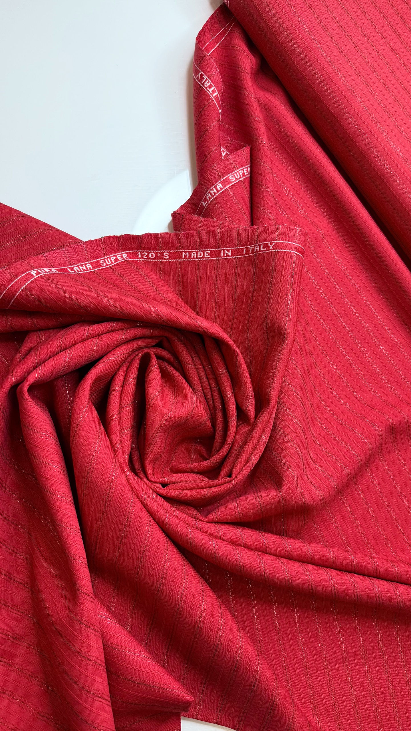 костюмная шерсть