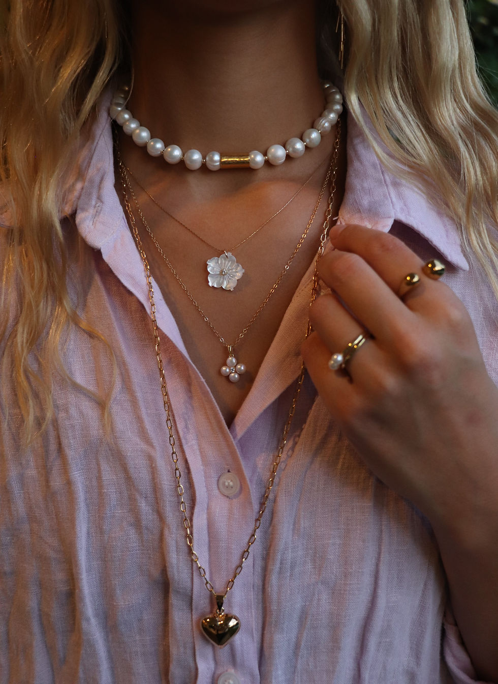 Thumbnail: Giant White Pearls Choker