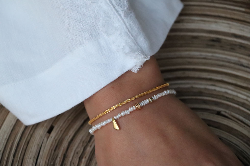 Thumbnail: Tiny wild pearl Bracelet