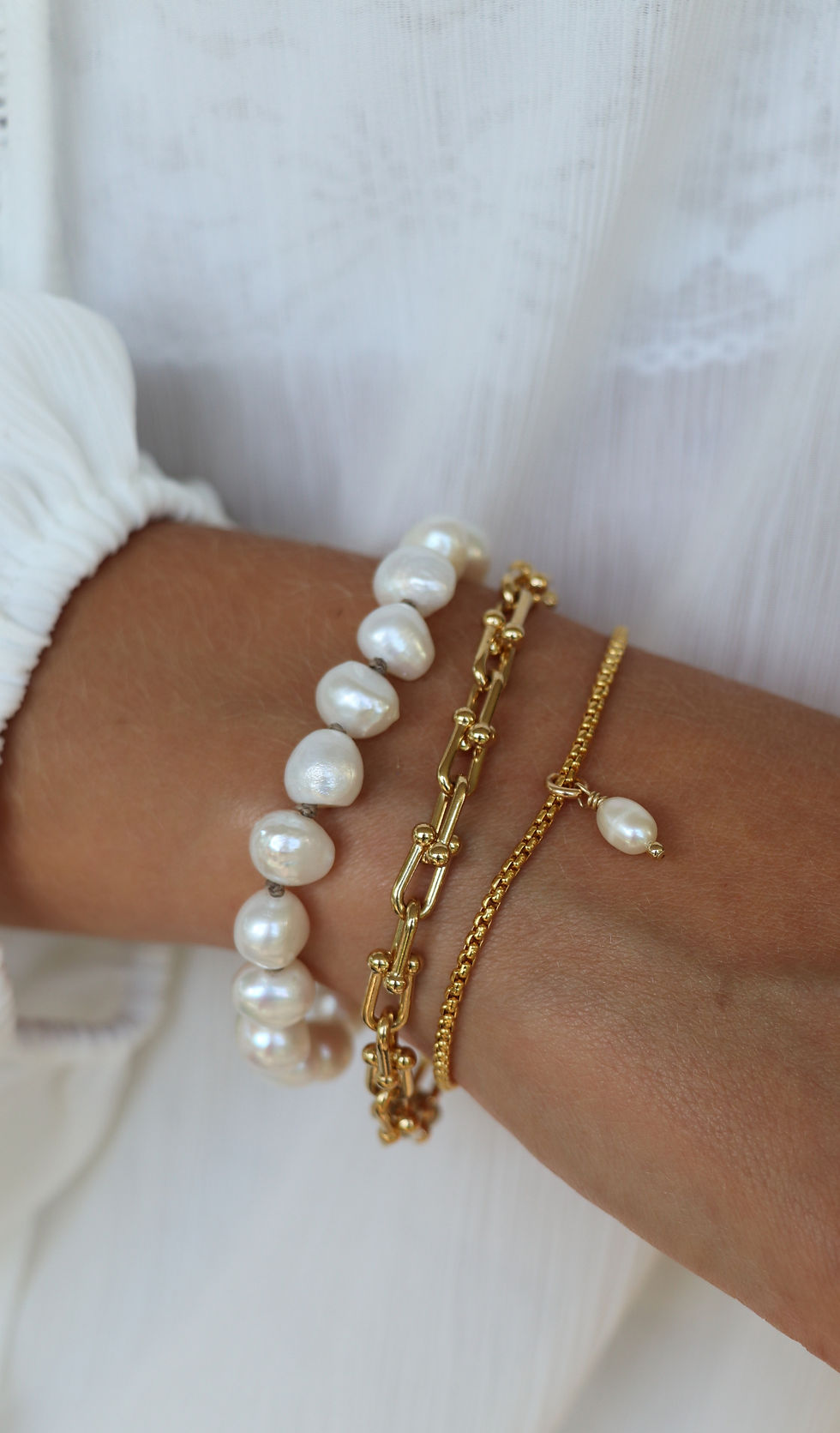 Thumbnail: Wild Pearl bracelet