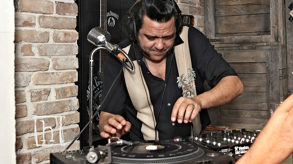 DJ-4