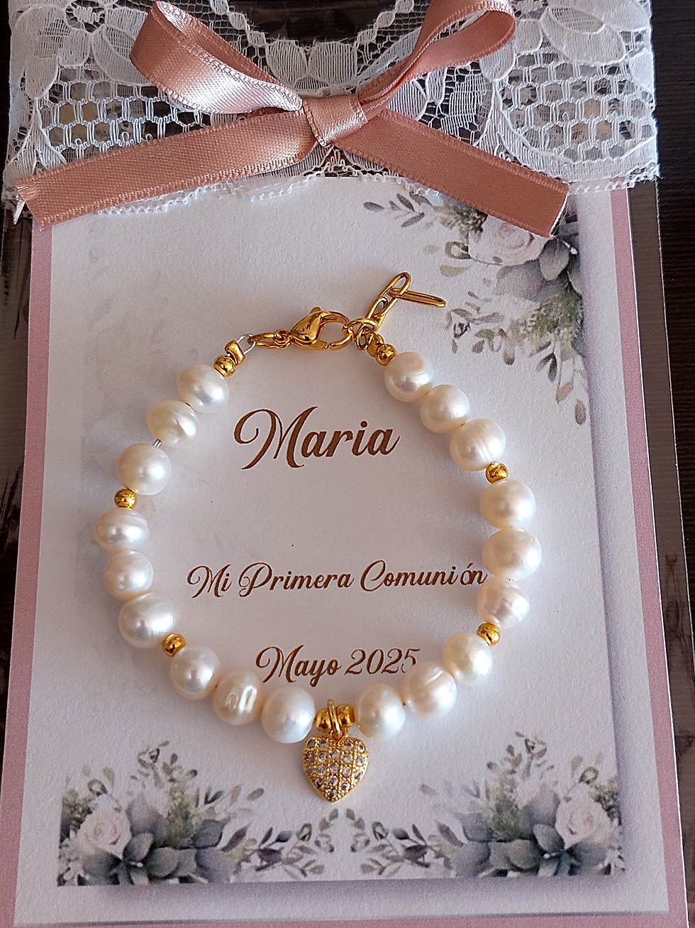 Miniatura: Pulsera niña, de perlas con detalle corazón dorado