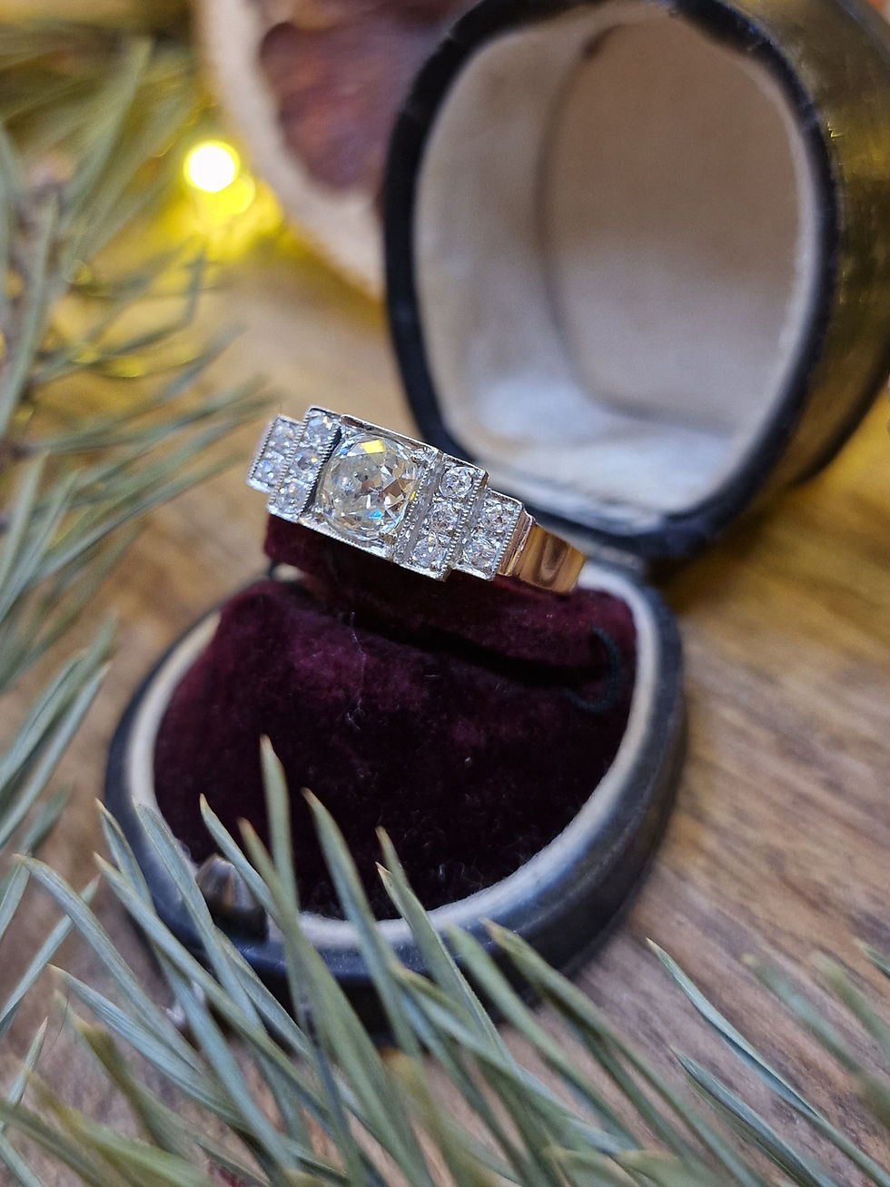Thumbnail: Art Deco Tiered Diamond Ring