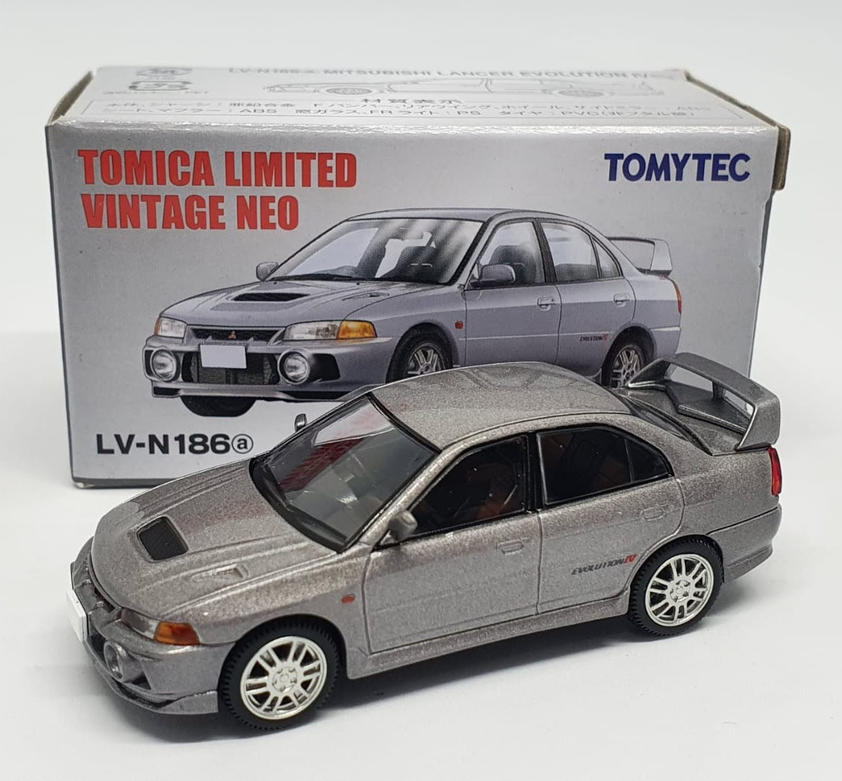 Mitsubishi lancer evo IV TOMICA limited vintage neo
