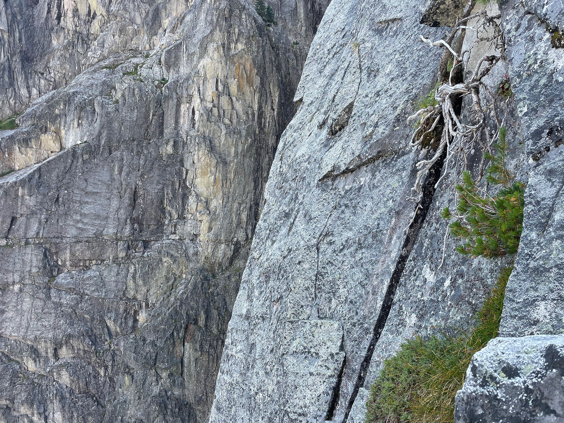Note: The Pin and the Slab