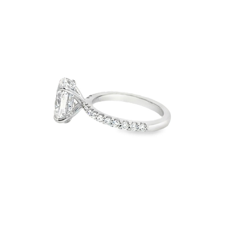 Thumbnail: Oval Tapered Luxe