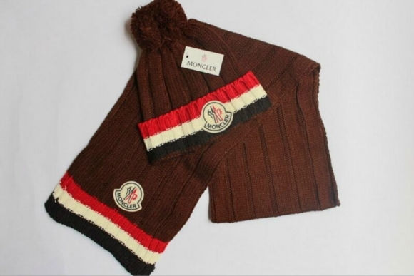 Thumbnail: Moncler muts en sjaal