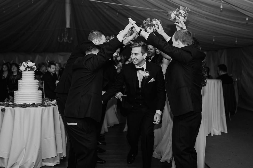 Michigan wedding photography by Nicole Leanne Photography