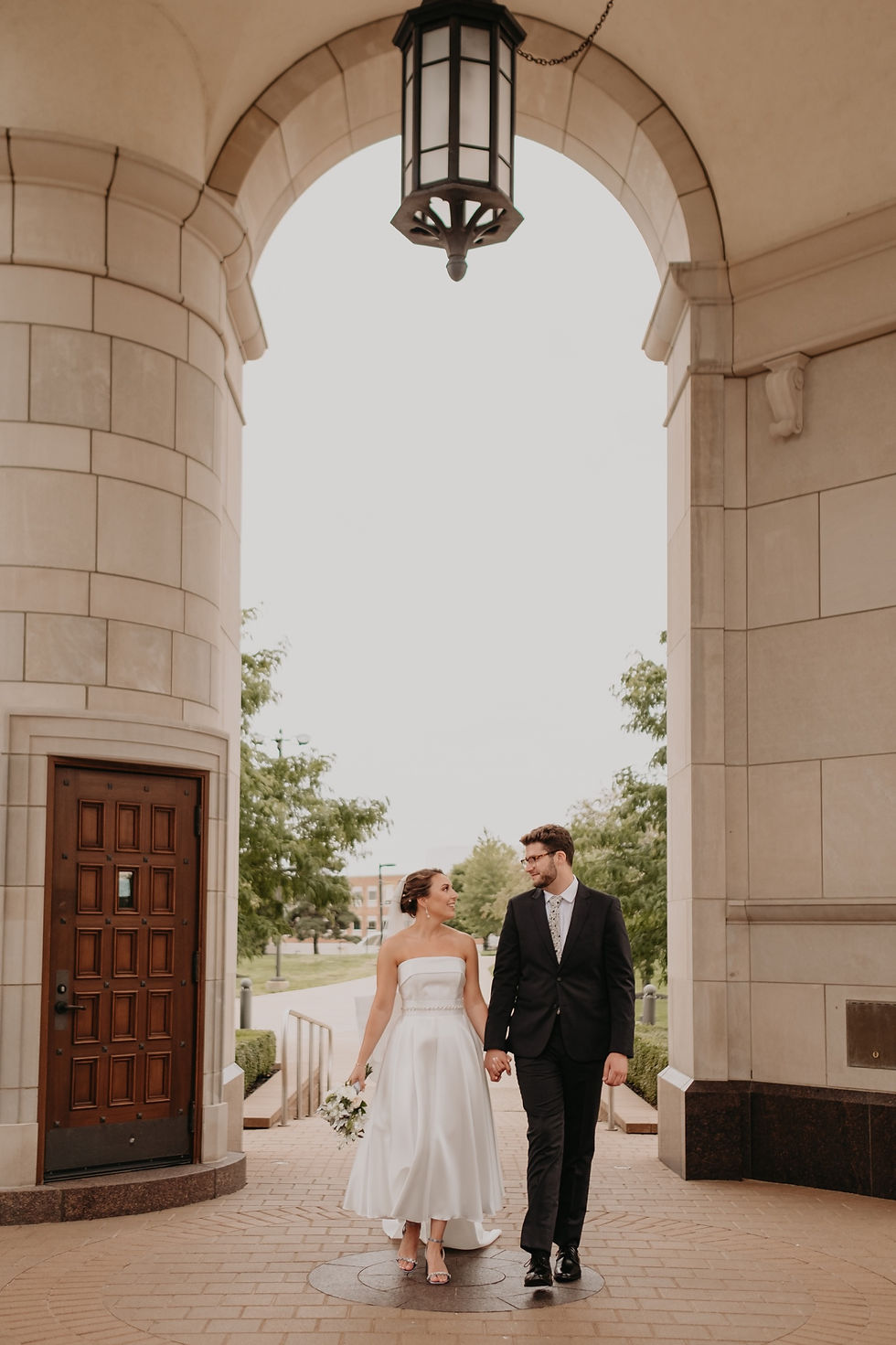 Summer wedding in Metro Detroit. Detroit Wedding photography by Nicole Leanne Photography