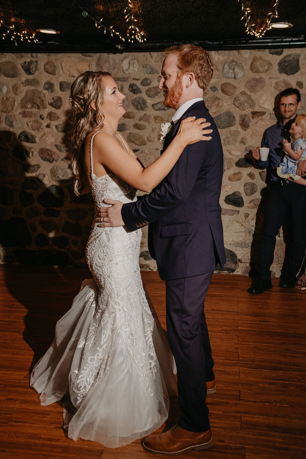 Michigan wedding photography by Nicole Leanne Photography