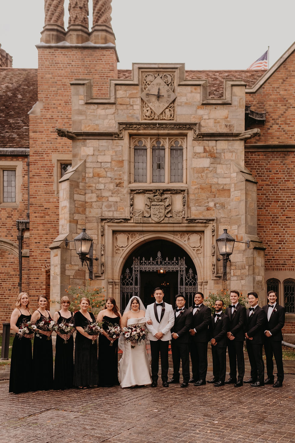Bride and groom with wedding party. Detroit wedding photography by Nicole Leanne Photography