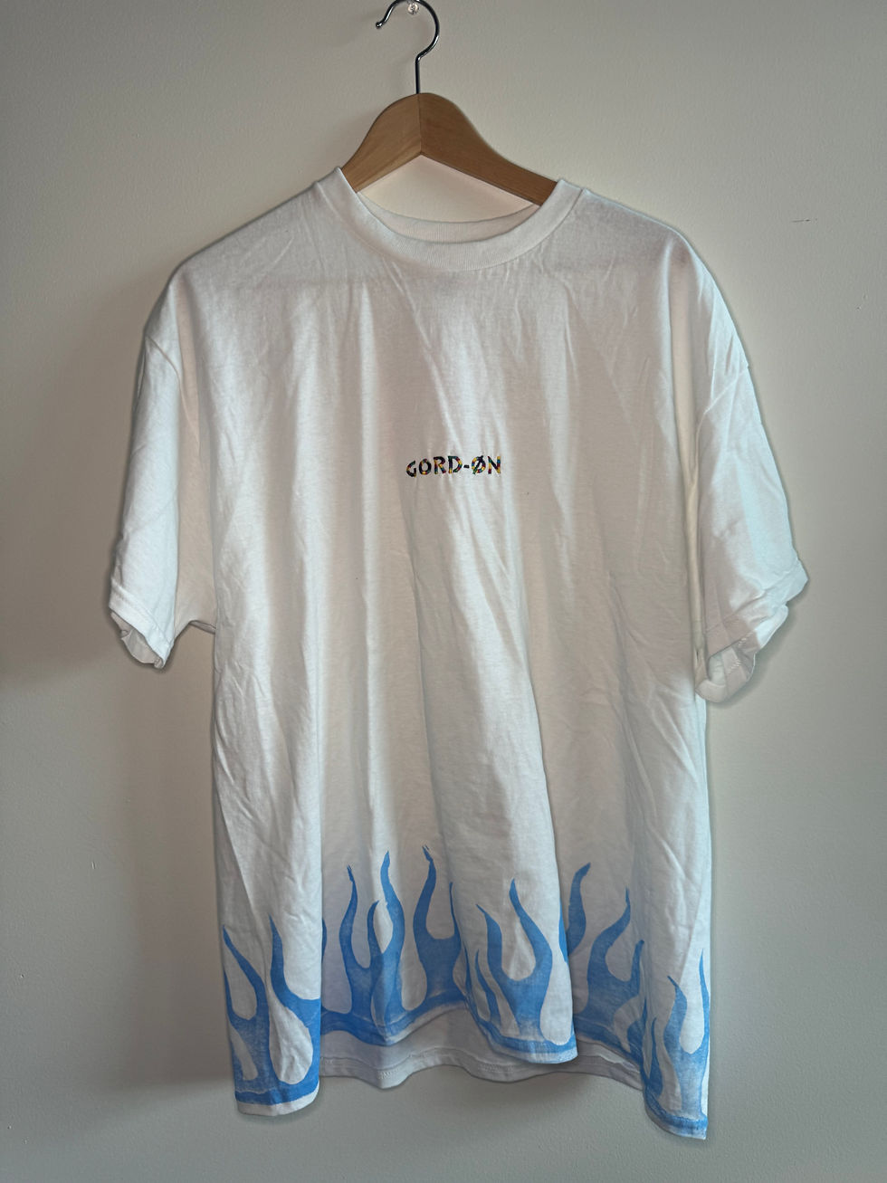 Hug Yoir Friends Tee // White 