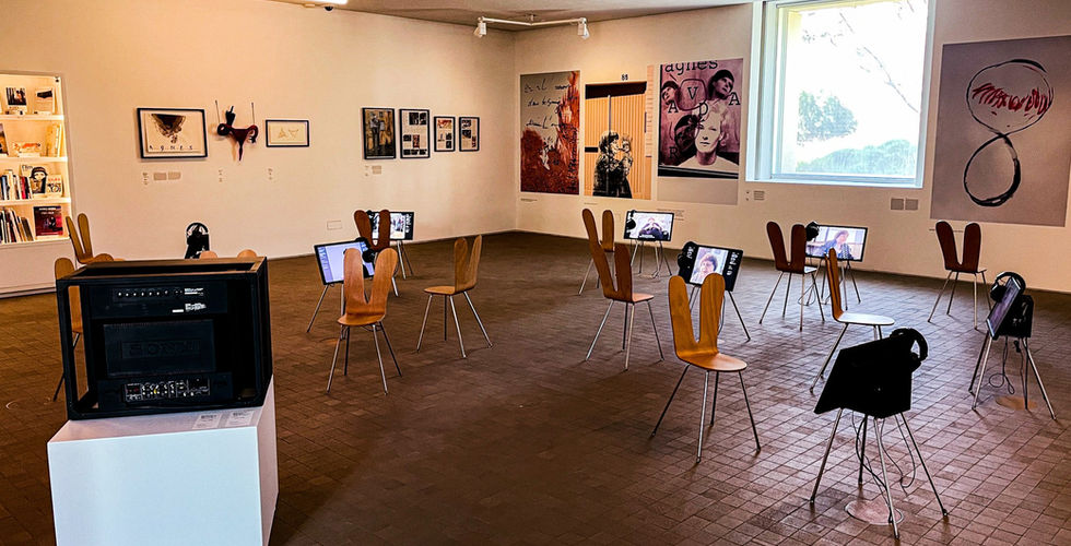 salle d'exposition archive de Hans-Ulrich Obrist - Chapitre 3 : Agnès Varda un jour sans voir un arbre est un jou
