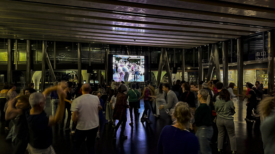 danse karaoké ecran LED Musée 