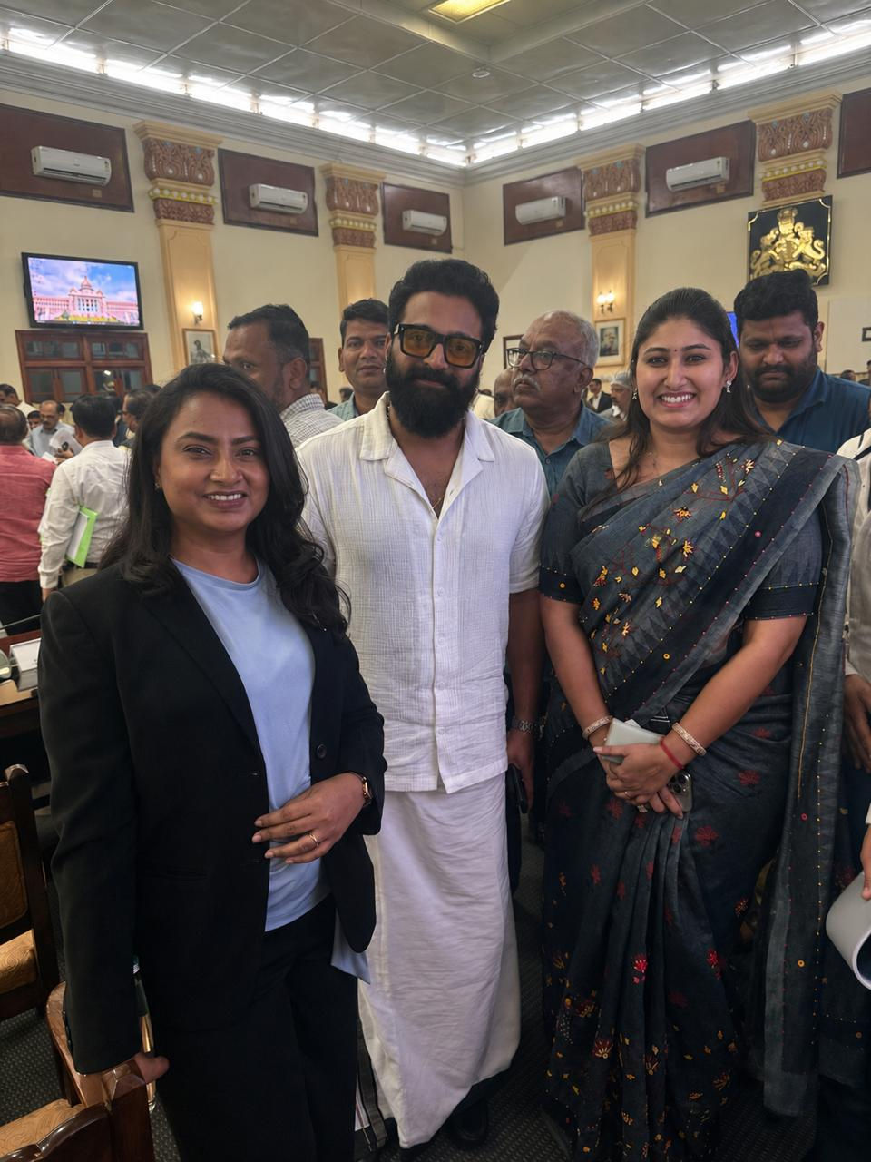 Shri Rishabh Shetty along with Directors Of Whistling Woodzs Jungle Resort Dandeli, Mrs. Sanyukta Jadhav and Ms. Snehal Jadhav