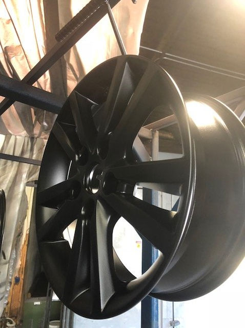 Powder coat black rim