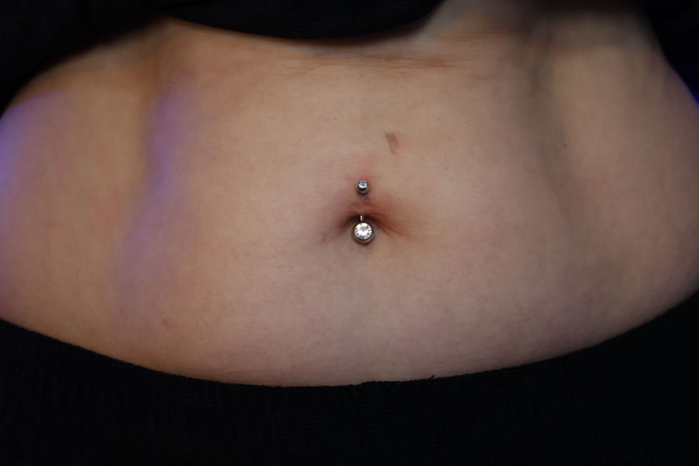 navel piercing, belly piercing