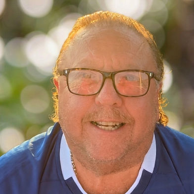 Portrait of Jorge Tapia, a compassionate therapist with over 5 years of experience supporting children, teens, and families.