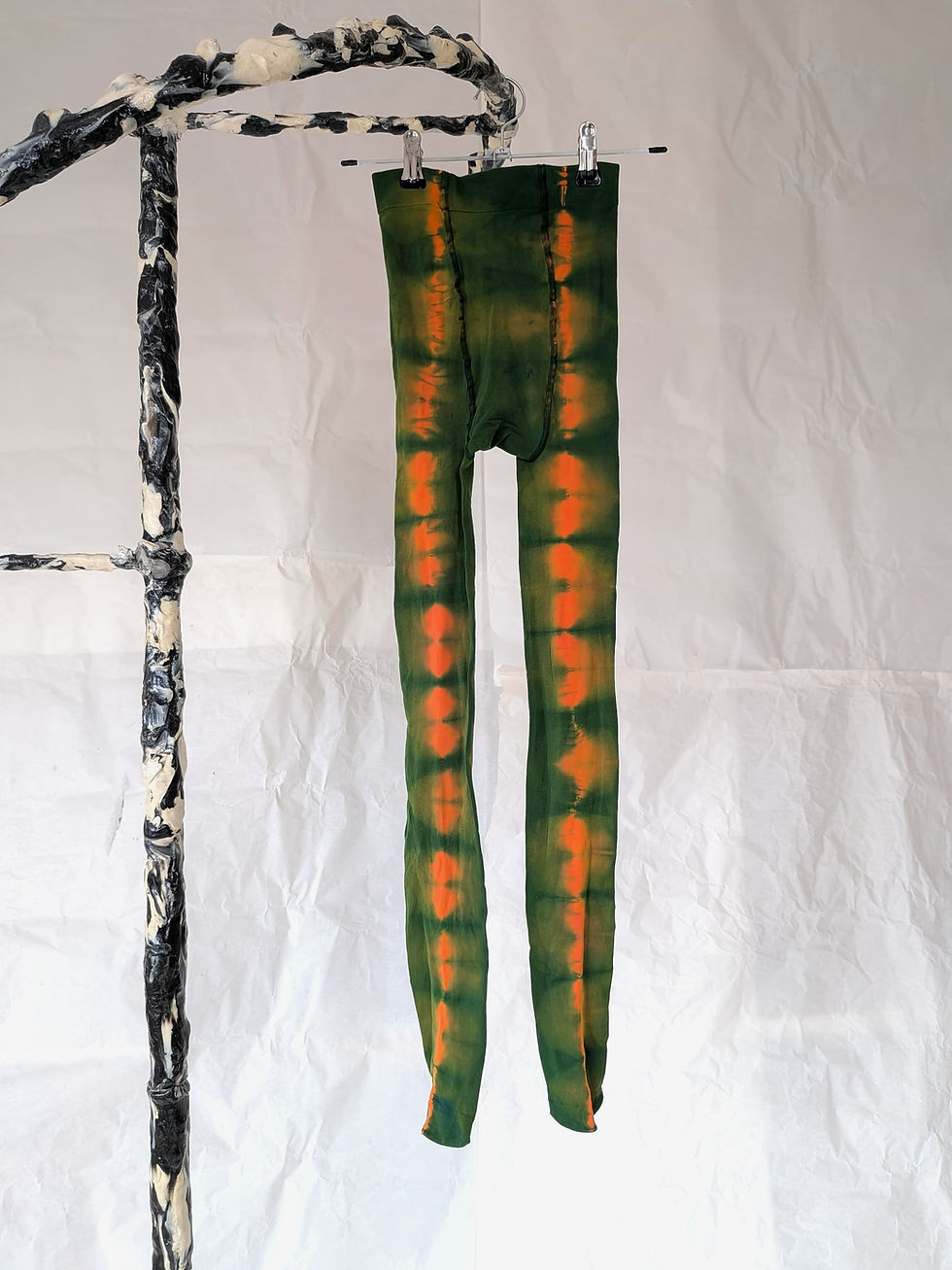 Thumbnail: orange dark green