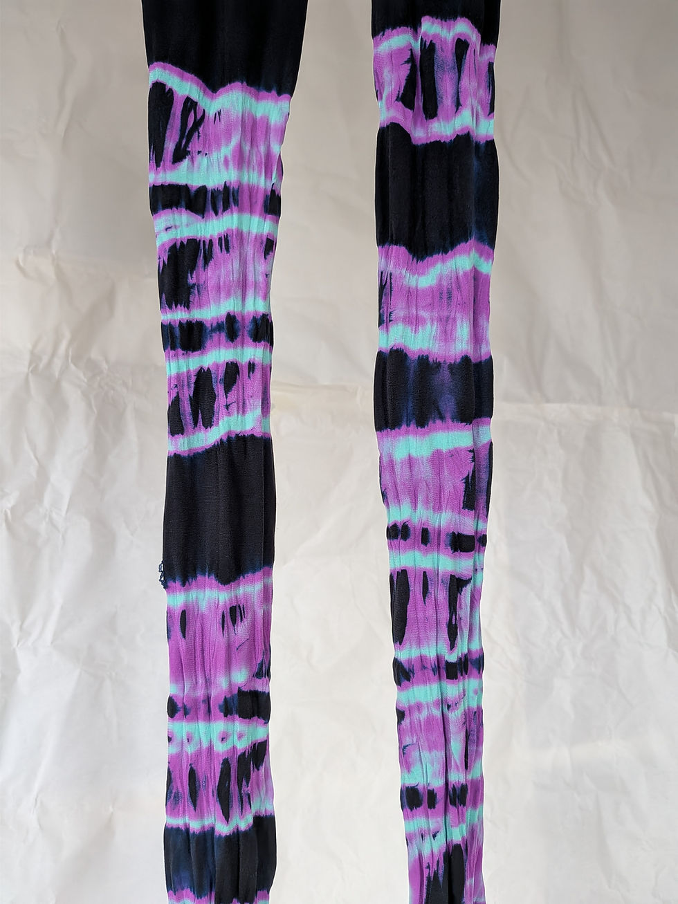 Thumbnail: violet aqua black
