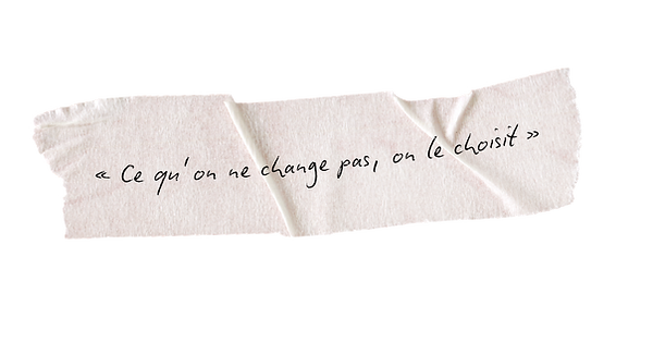 Citation manuscrite sur la guérison : “On ne guérit pas parce qu’on est prêt, on guérit parce qu’on commence.”