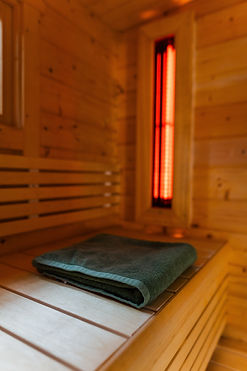 Sauna 1-5 (s).jpg