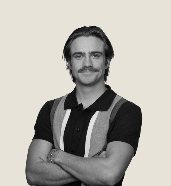08-roman-headshot.jpg