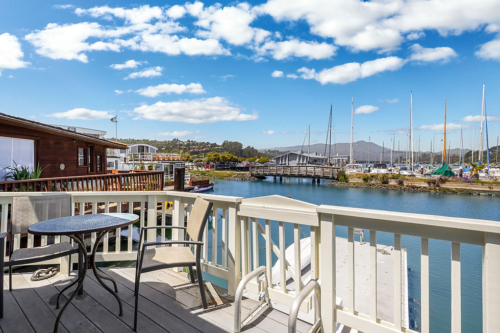 21-web-or-mls-15-yellow-ferry-dock.jpg